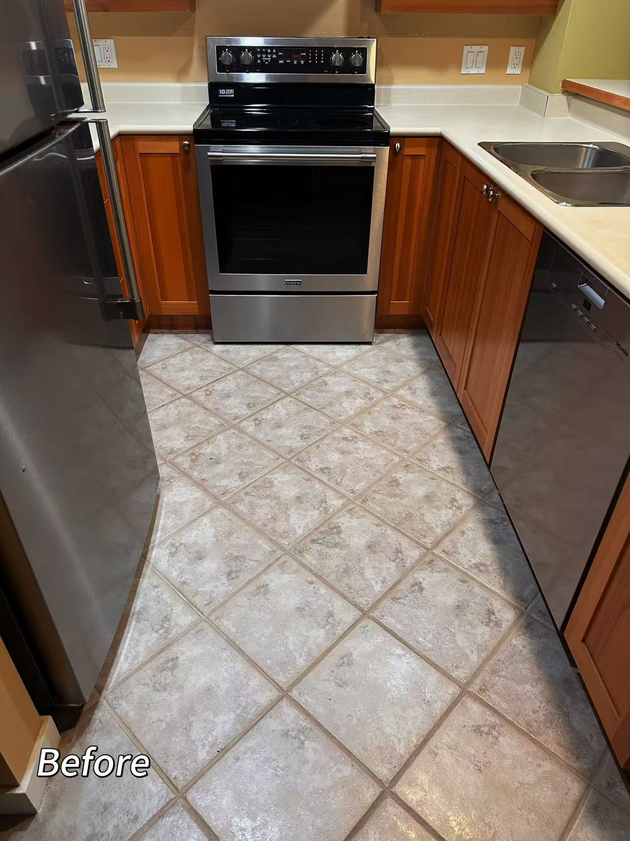 Budget-Friendly Kitchen Renovation in Coquitlam - Before Renovation 2