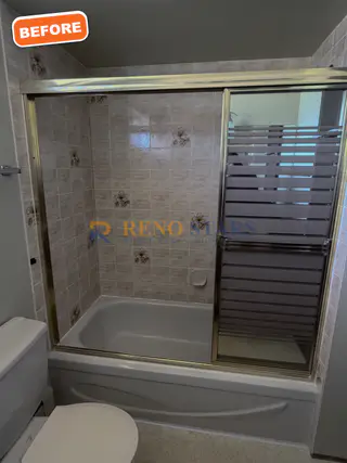 Old tub and tile before renovation